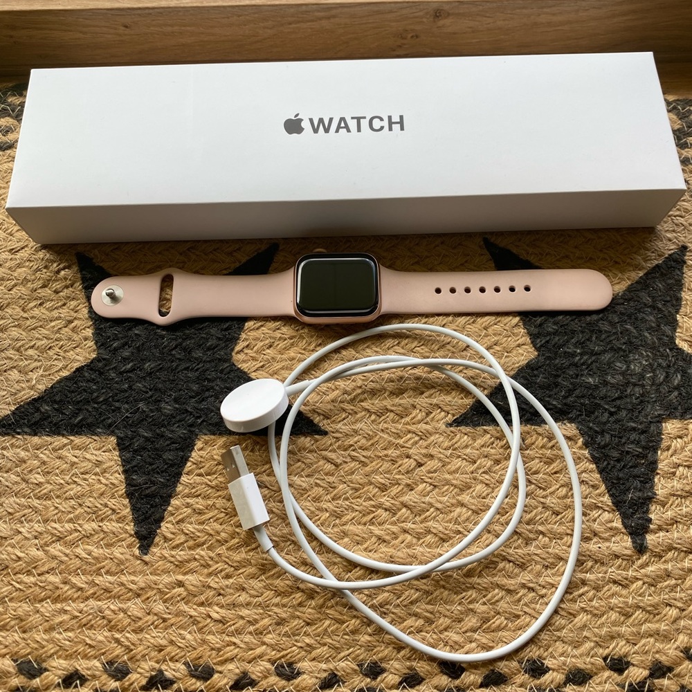 Apple Watch SE